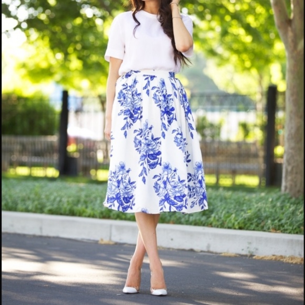 NWT Blue Floral Skirt - MEDIUM